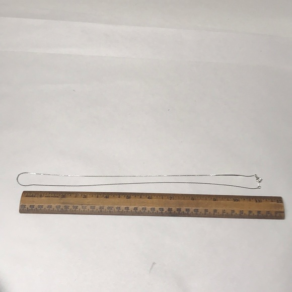 Silvertone Serpentine Chain Necklace Silver 24” - Picture 5 of 5